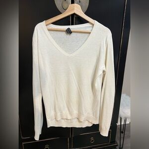 Theory Cream / White V-Neck Sweater Size Large